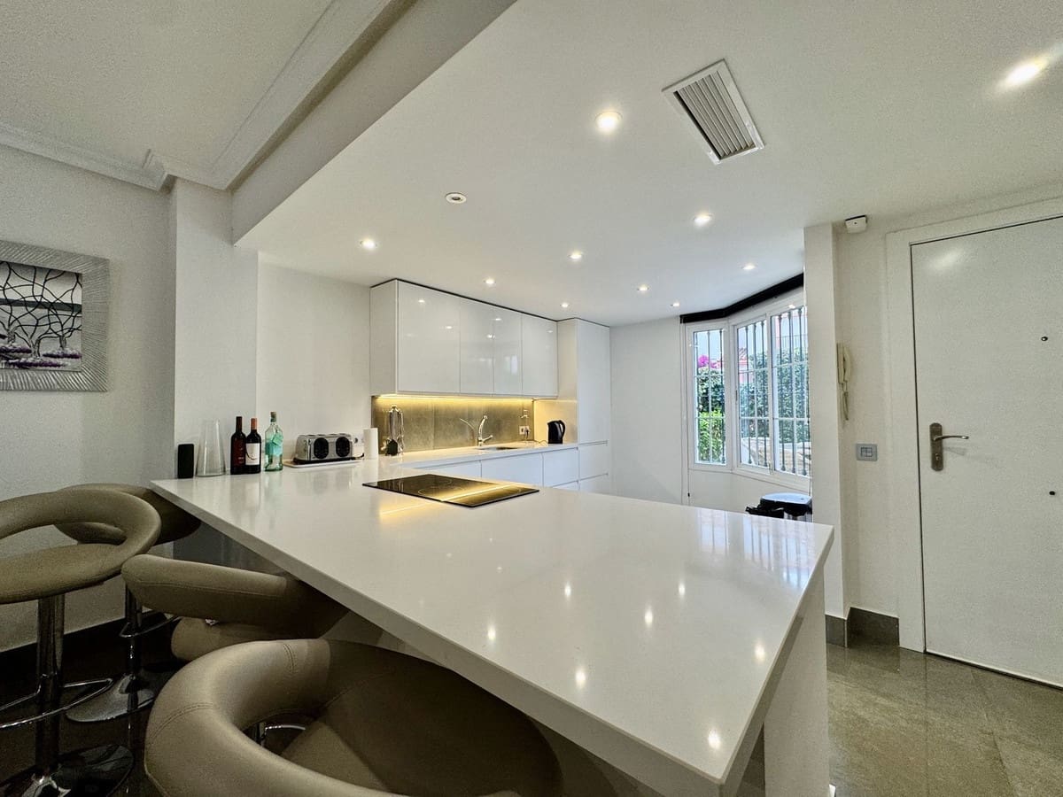 3 bedroom Townhouse for sale in Cabopino with pool garage - € 574,900 (Ref: 9397983)