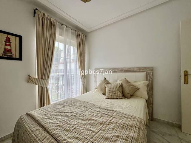 Casa de 3 habitaciones en Cabopino, Marbella en venta con piscina garaje - 573.900 € (Ref: 9397983)