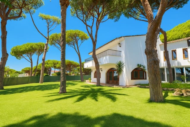 9 soveværelse Villa til salg i Cabopino, Marbella med swimmingpool garage - € 3.800.000 (Ref: 9404618)