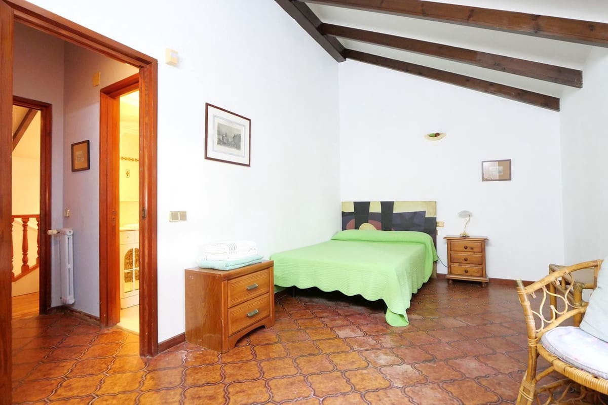 9 sypialnia Willa na sprzedaż w Cabopino z basenem garażem - 3 800 000 € (Ref: 9404618)