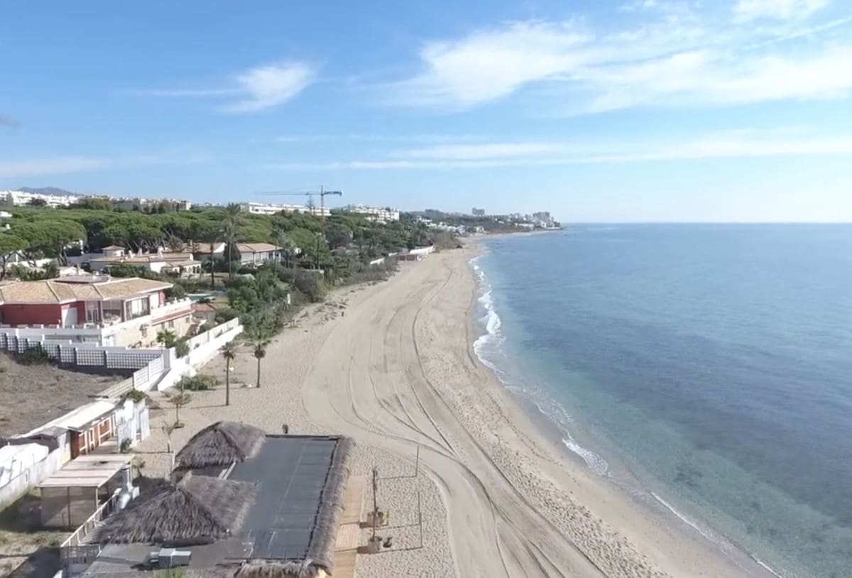 9 sypialnia Willa na sprzedaż w Cabopino z basenem garażem - 3 800 000 € (Ref: 9404618)