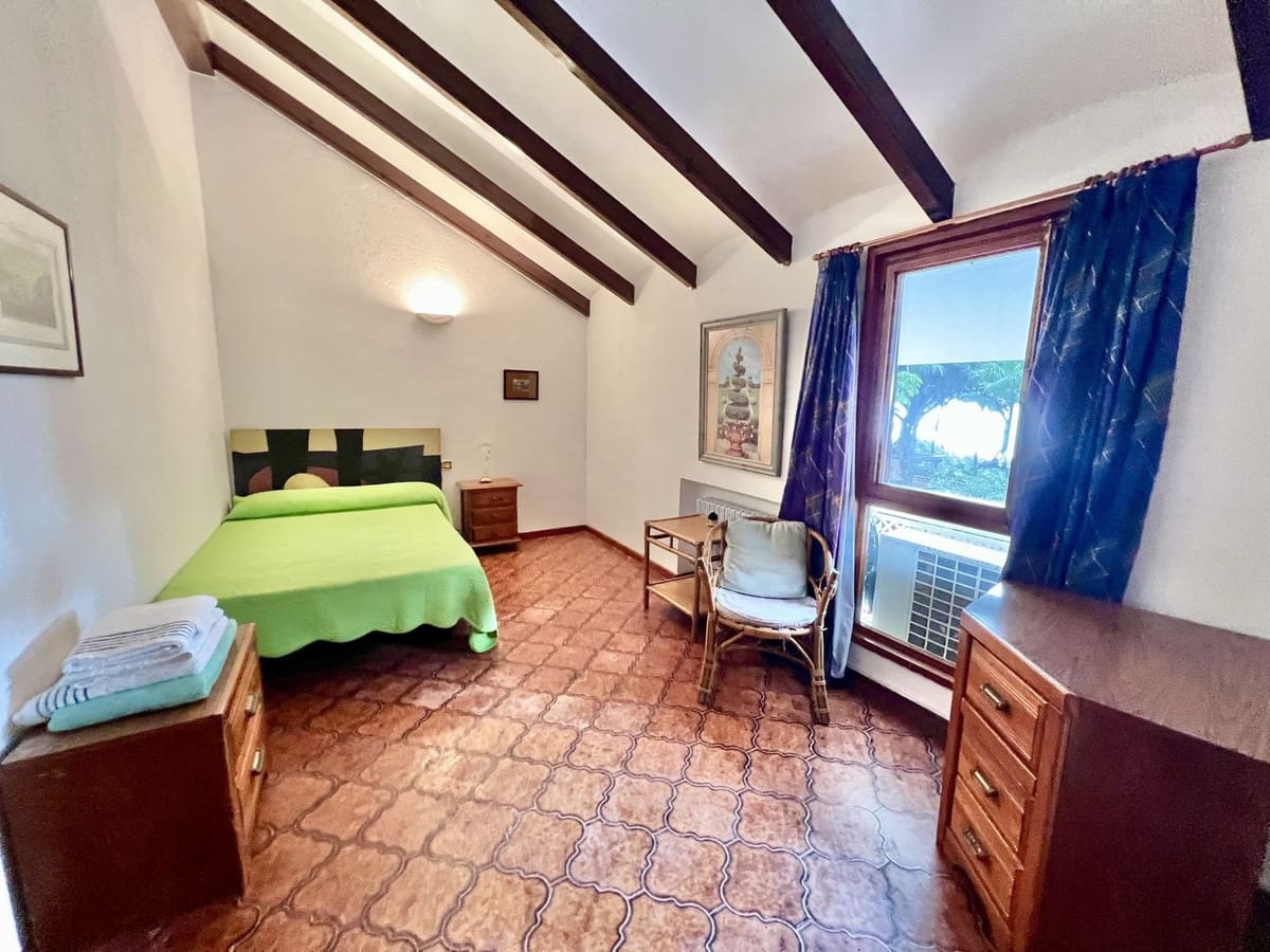 9 sypialnia Willa na sprzedaż w Cabopino z basenem garażem - 3 800 000 € (Ref: 9404618)