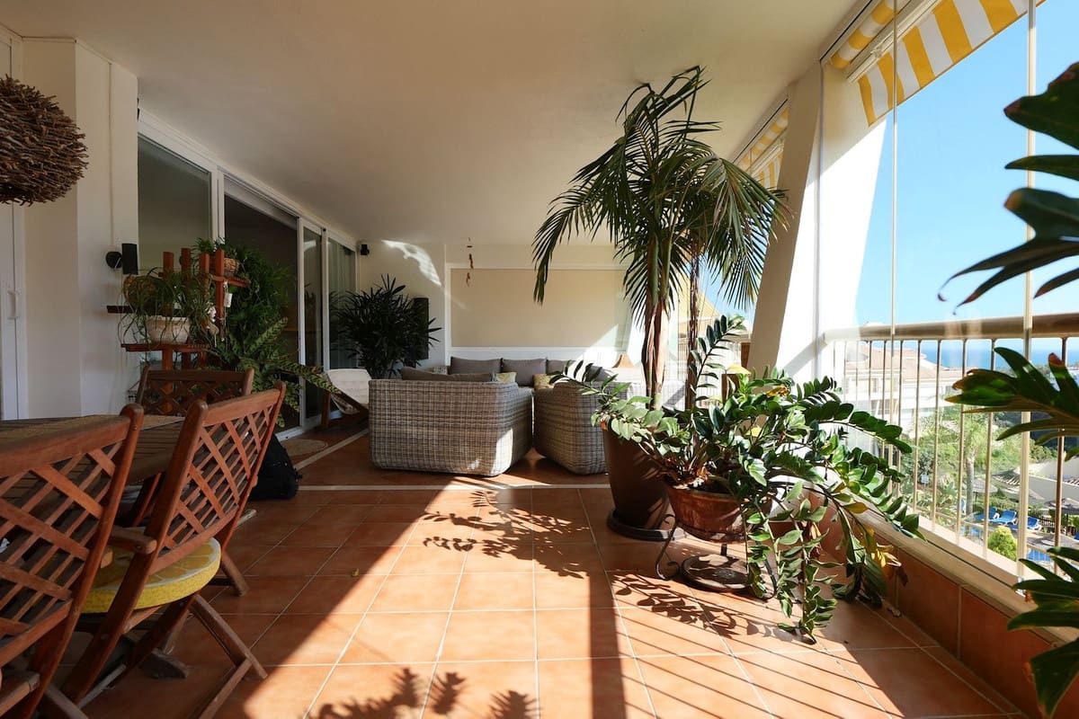 3 soveværelse Lejlighed til salg i Riviera del Sol med swimmingpool garage - € 598.000 (Ref: 9405883)
