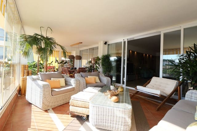 3 chambre Appartement à vendre à Riviera del Sol, Mijas avec piscine garage - 598 000 € (Ref: 9405883)