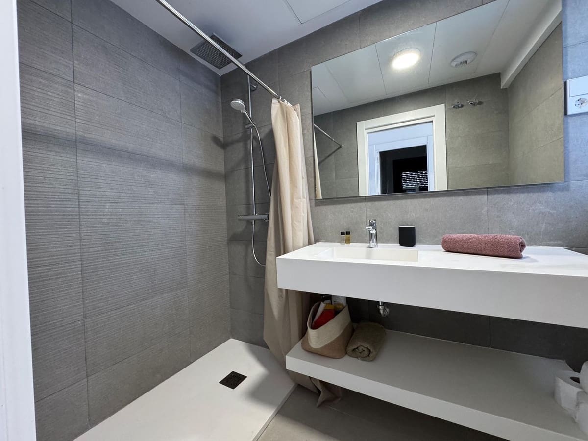 2 slaapkamer Penthouse te koop in La Cala de Mijas met zwembad garage - € 595.000 (Ref: 9471050)