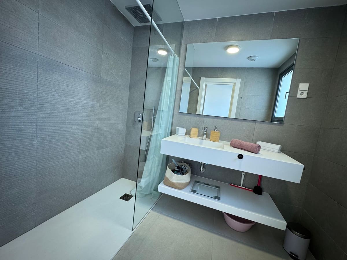 2 slaapkamer Penthouse te koop in La Cala de Mijas met zwembad garage - € 595.000 (Ref: 9471050)