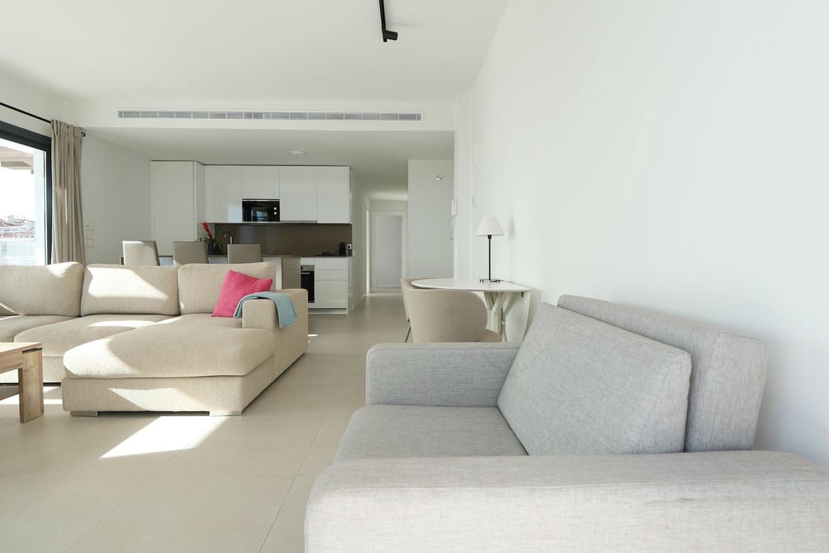 2 makuuhuone Kattohuoneisto myytävänä paikassa La Cala de Mijas mukana uima-altaan 
autotalli - 595 000 € (Ref: 9471050)