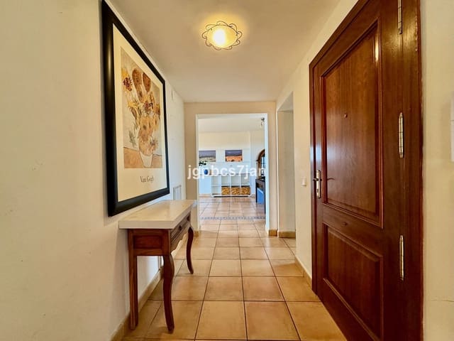 3 sypialnia Penthouse na sprzedaż w Calahonda, Mijas z basenem garażem - 498 000 € (Ref: 9471647)