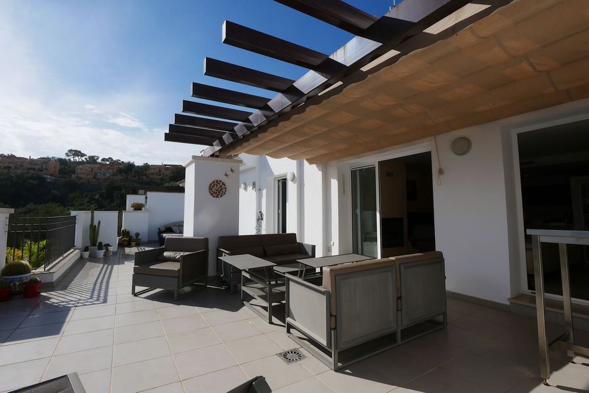 Ático de 3 habitaciones en La Mairena en venta con piscina garaje - 499.000 € (Ref: 9479075)