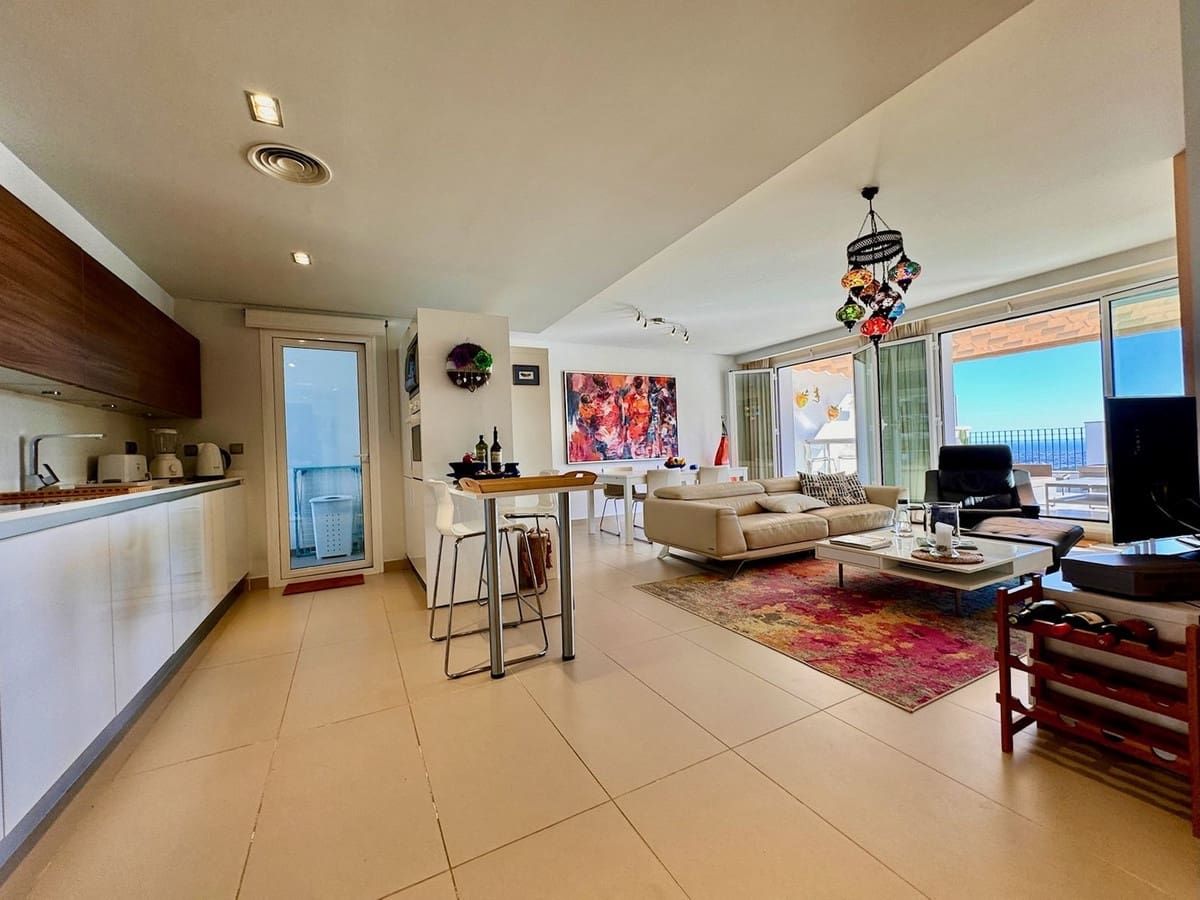 Ático de 3 habitaciones en La Mairena en venta con piscina garaje - 499.000 € (Ref: 9479075)