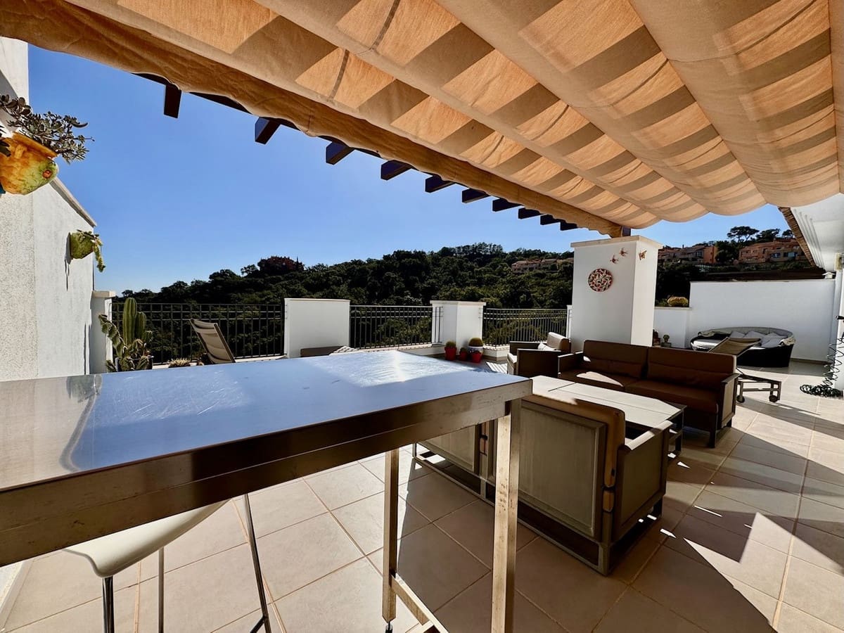 Ático de 3 habitaciones en La Mairena en venta con piscina garaje - 499.000 € (Ref: 9479075)