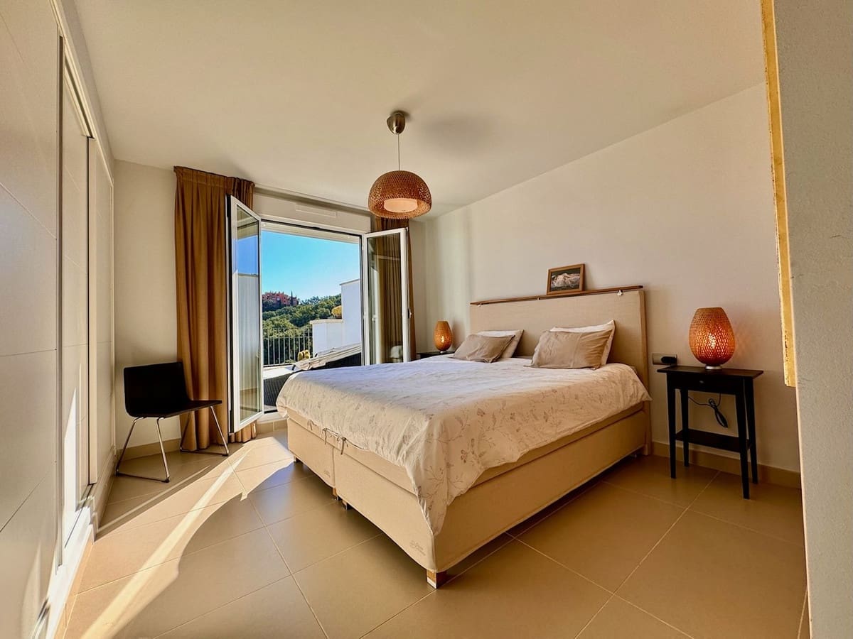 Ático de 3 habitaciones en La Mairena en venta con piscina garaje - 499.000 € (Ref: 9479075)