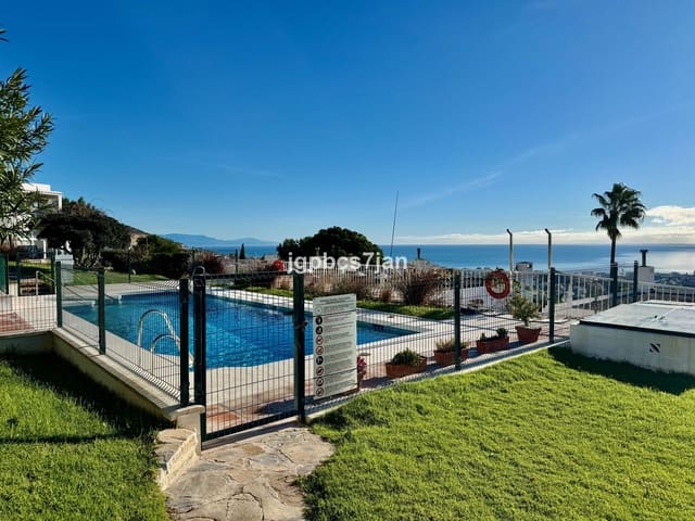 2 sovrum Hus till salu i Benalmádena pueblo, Benalmádena med pool garage - 349 990 € (Ref: 9494155)