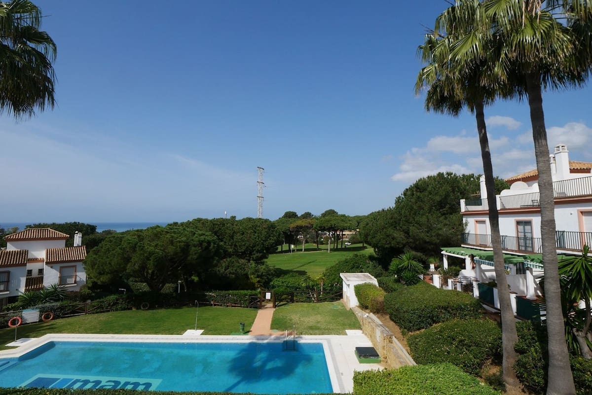 3 quarto Casa em Banda para venda em Cabopino com piscina - 529 000 € (Ref: 9499632)