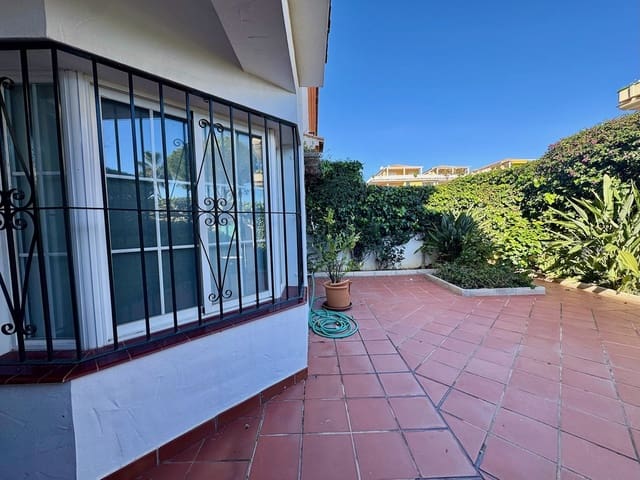 3 quarto Casa em Banda para venda em Cabopino, Marbella com piscina - 529 000 € (Ref: 9499632)