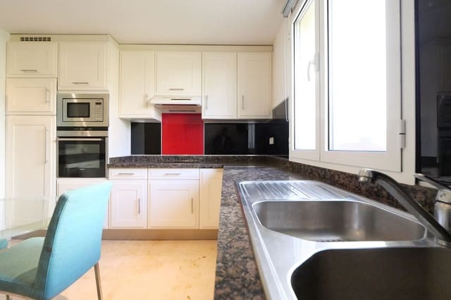 2 chambre Appartement à vendre à Riviera del Sol, Mijas avec piscine garage - 349 000 € (Ref: 9516473)