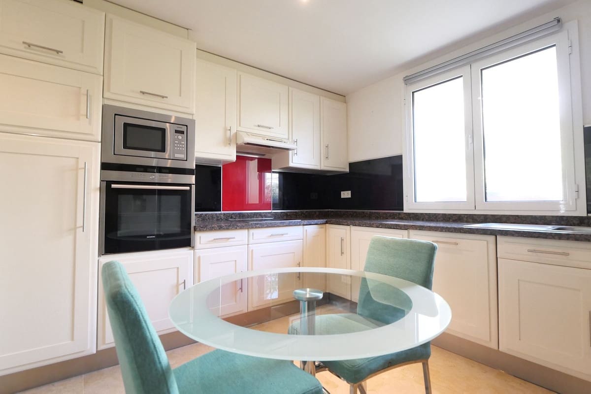 2 sypialnia Apartament na sprzedaż w Riviera del Sol z basenem garażem - 349 000 € (Ref: 9516473)