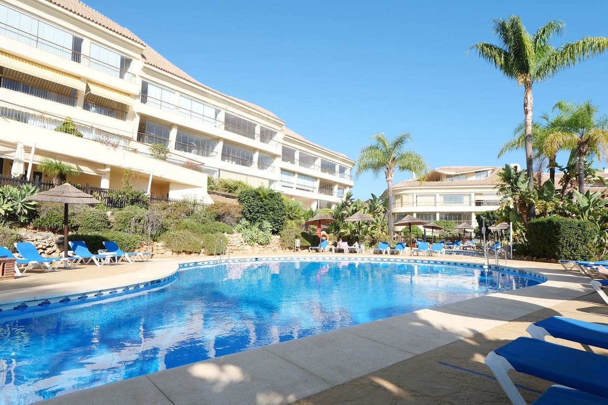 2 sypialnia Apartament na sprzedaż w Riviera del Sol z basenem garażem - 349 000 € (Ref: 9516473)