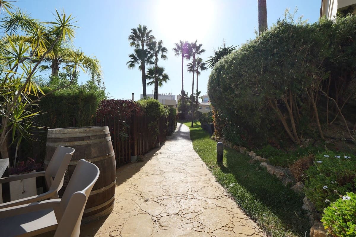 2 sypialnia Apartament na sprzedaż w Riviera del Sol z basenem garażem - 349 000 € (Ref: 9516473)