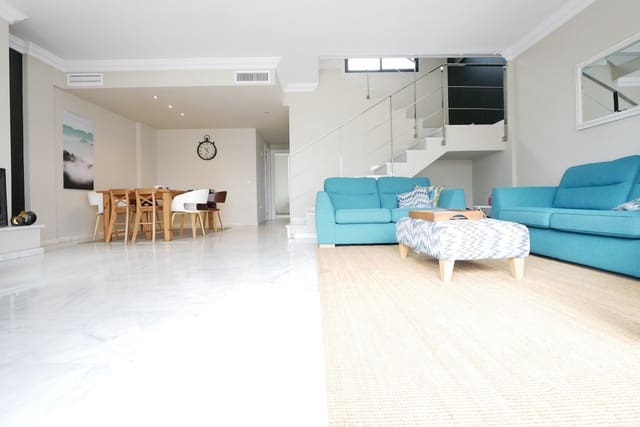 3 soveværelse Byhus til salg i La Mairena, Ojen med swimmingpool garage - € 599.000 (Ref: 9523589)