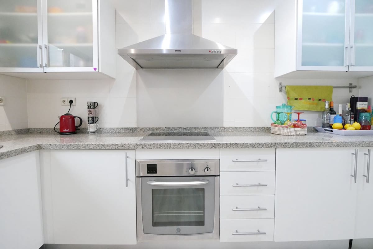 3 bedroom Townhouse for rent in La Mairena with pool garage - € 2,200 (Ref: 9523590)