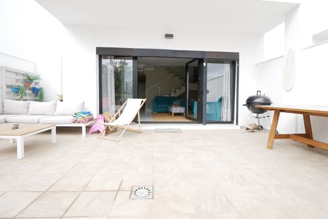 3 bedroom Townhouse for rent in La Mairena, Ojen with pool garage - € 2,200 (Ref: 9523590)