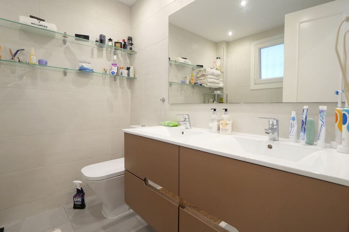 2 sypialnia Apartament na sprzedaż w Calahonda z basenem - 348 000 € (Ref: 9547412)