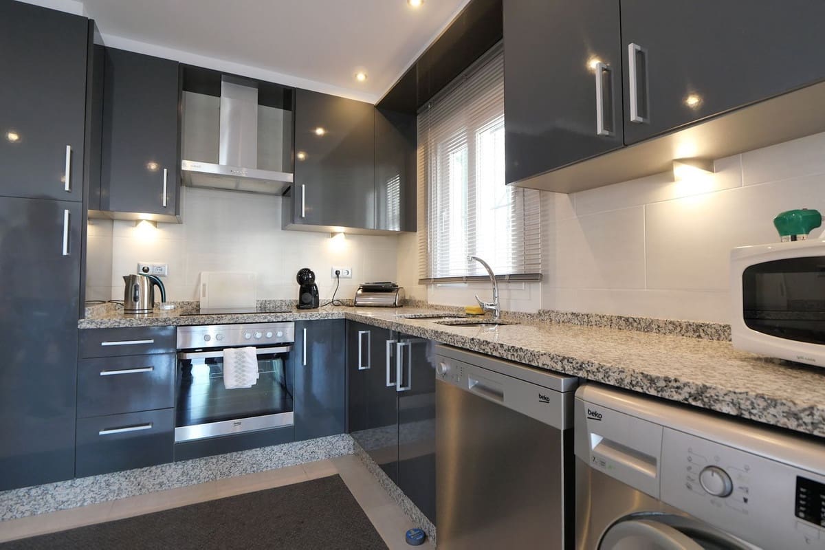 2 sypialnia Apartament na sprzedaż w Calahonda z basenem - 348 000 € (Ref: 9547412)