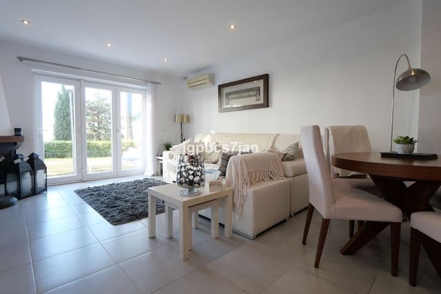 Apartamento de 2 habitaciones en Calahonda, Mijas en venta con piscina garaje - 348.000 € (Ref: 9547412)