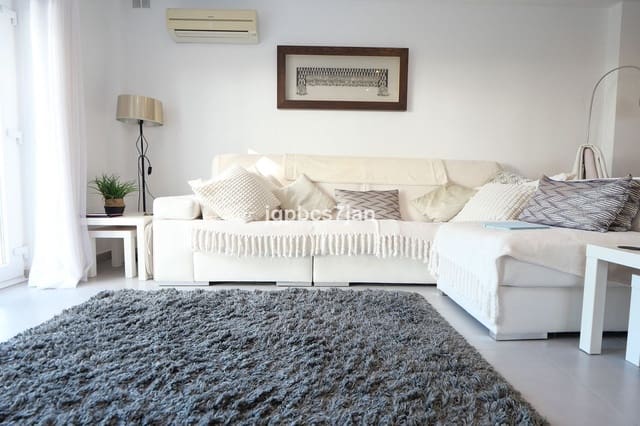 Apartamento de 2 habitaciones en Calahonda, Mijas en venta con piscina garaje - 348.000 € (Ref: 9547412)