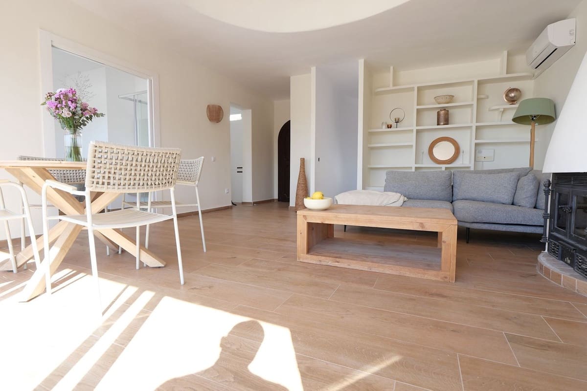 3 camera da letto Casa in vendita in Cabopino con piscina - 549.000 € (Rif: 9557440)