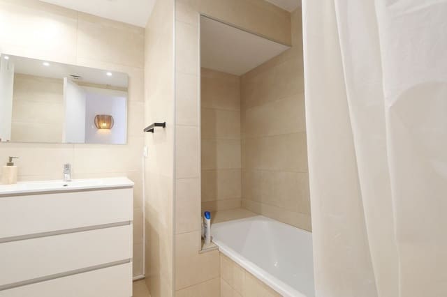 3 soveværelse Byhus til salg i Cabopino, Marbella med swimmingpool - € 549.000 (Ref: 9557440)