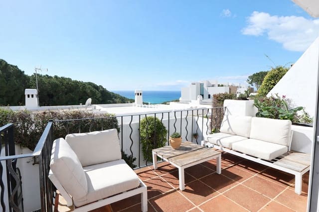 3 chambre Maison de Ville à vendre à Cabopino, Marbella avec piscine - 549 000 € (Ref: 9557440)
