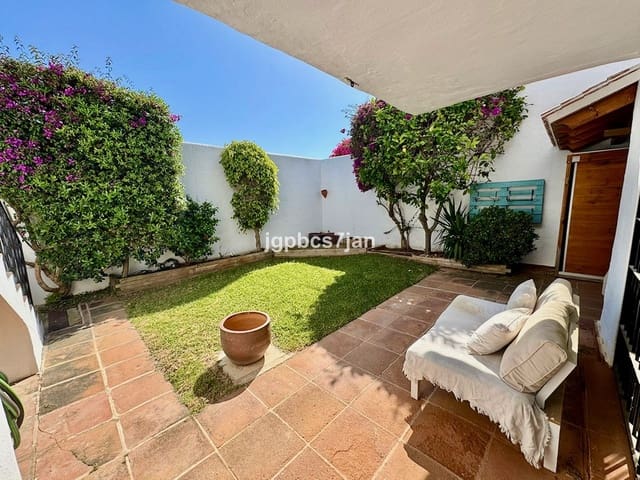 3 chambre Maison de Ville à vendre à Cabopino, Marbella avec piscine - 549 000 € (Ref: 9557440)