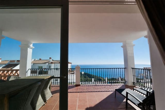 Apartamento de 2 habitaciones en Calahonda, Mijas en venta con piscina garaje - 338.000 € (Ref: 9618672)