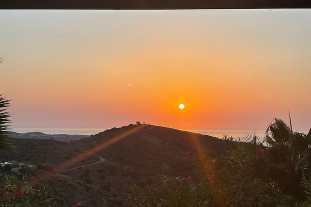 2 Zimmer Apartment zu verkaufen in Calahonda, Mijas mit Pool - 369.920 € (Ref: 9643708)