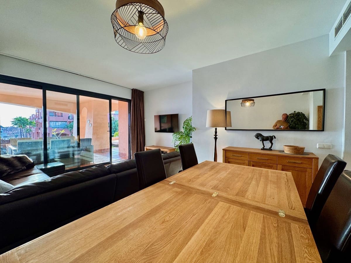 2 bedroom Apartment for sale in Calahonda with pool garage - € 339,900 (Ref: 9659809)