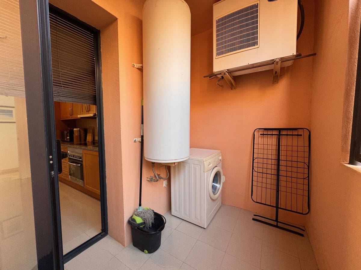 2 soveværelse Lejlighed til salg i Calahonda med swimmingpool garage - € 339.900 (Ref: 9659809)