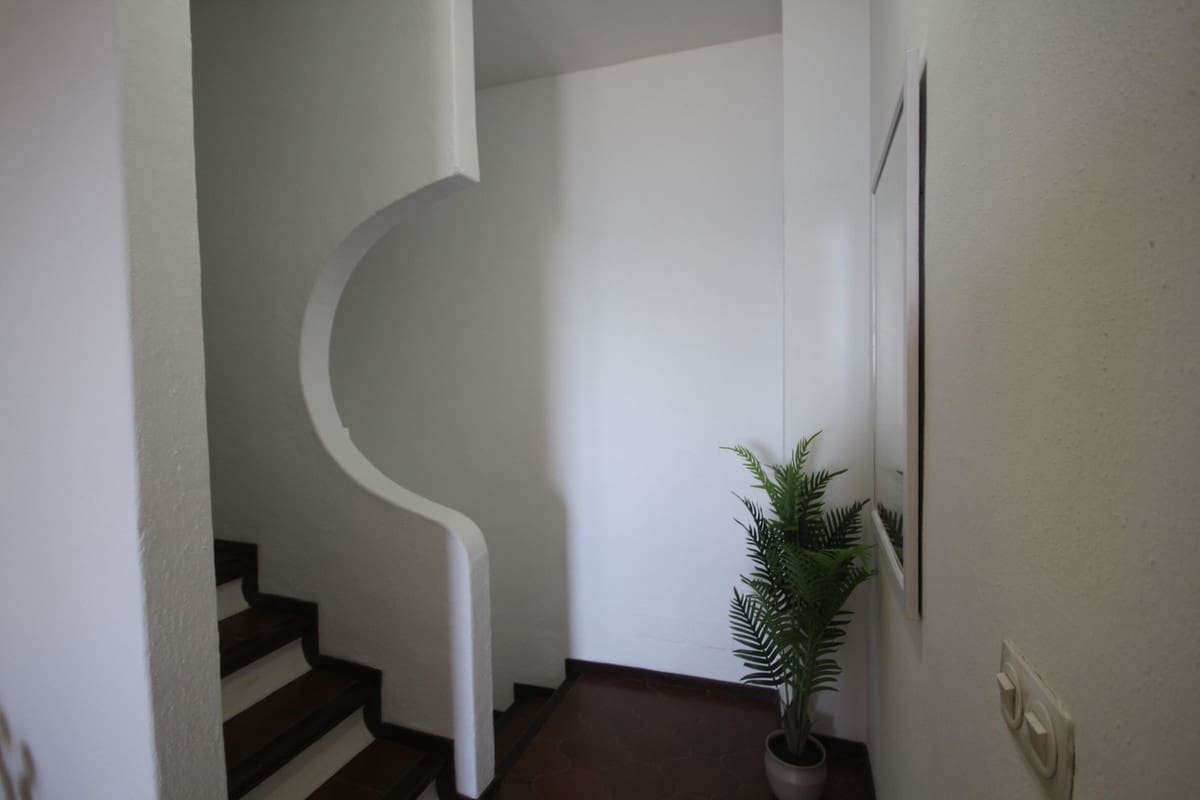 1 bedroom Apartment for sale in Cabopino with pool garage - € 485,000 (Ref: 9672124)