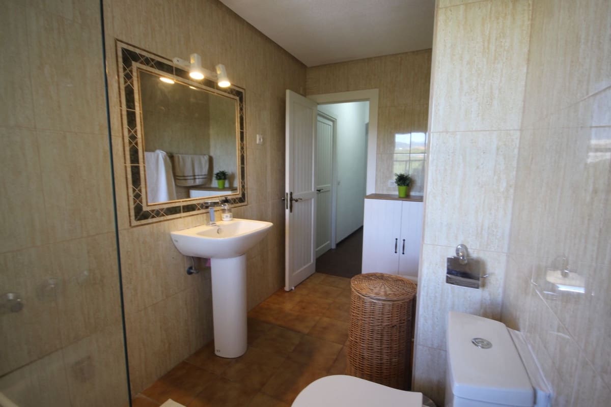 1 bedroom Apartment for sale in Cabopino with pool garage - € 485,000 (Ref: 9672124)