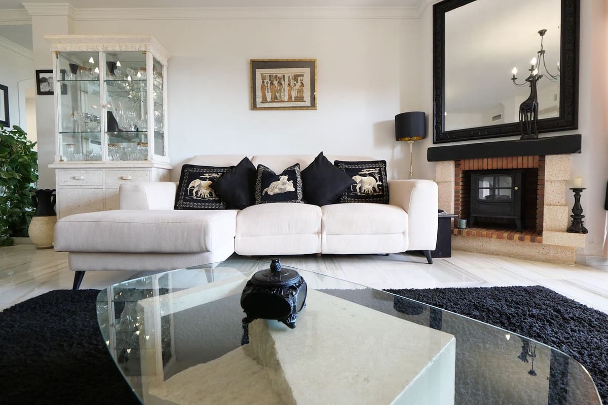 2 slaapkamer Appartement te koop in Calahonda met zwembad - € 349.900 (Ref: 9673765)