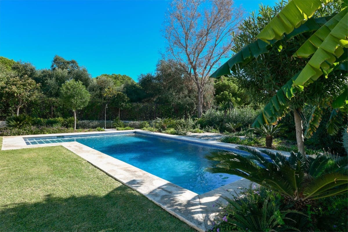 3 slaapkamer Villa te koop in Cabopino - € 1.299.999 (Ref: 9682204)