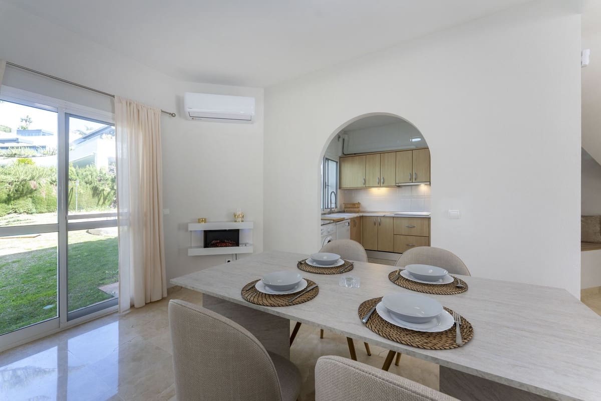 3 bedroom Townhouse for sale in Cabopino with pool - € 649,000 (Ref: 9697757)