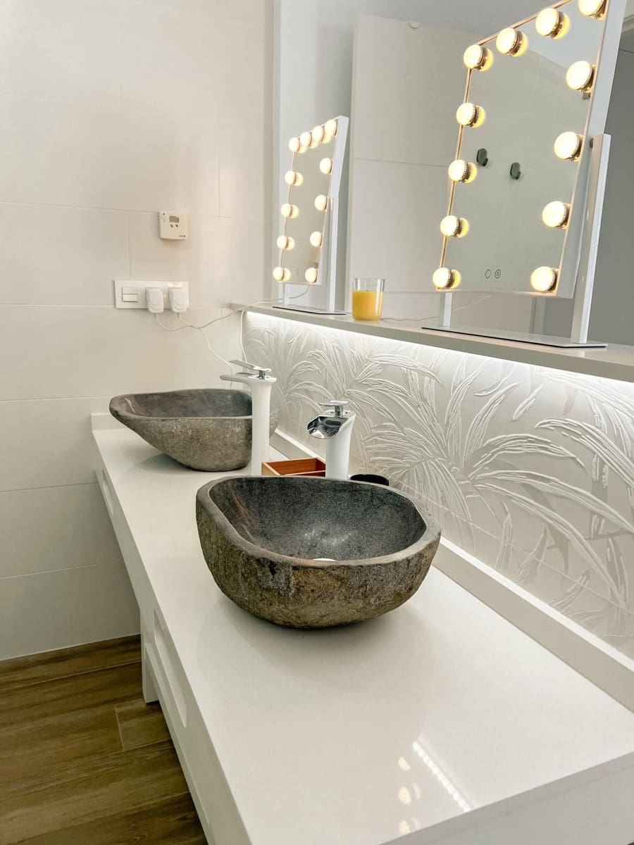 2 soveværelse Semi-Rækkehus til salg i Cabopino med swimmingpool - € 359.000 (Ref: 9697827)