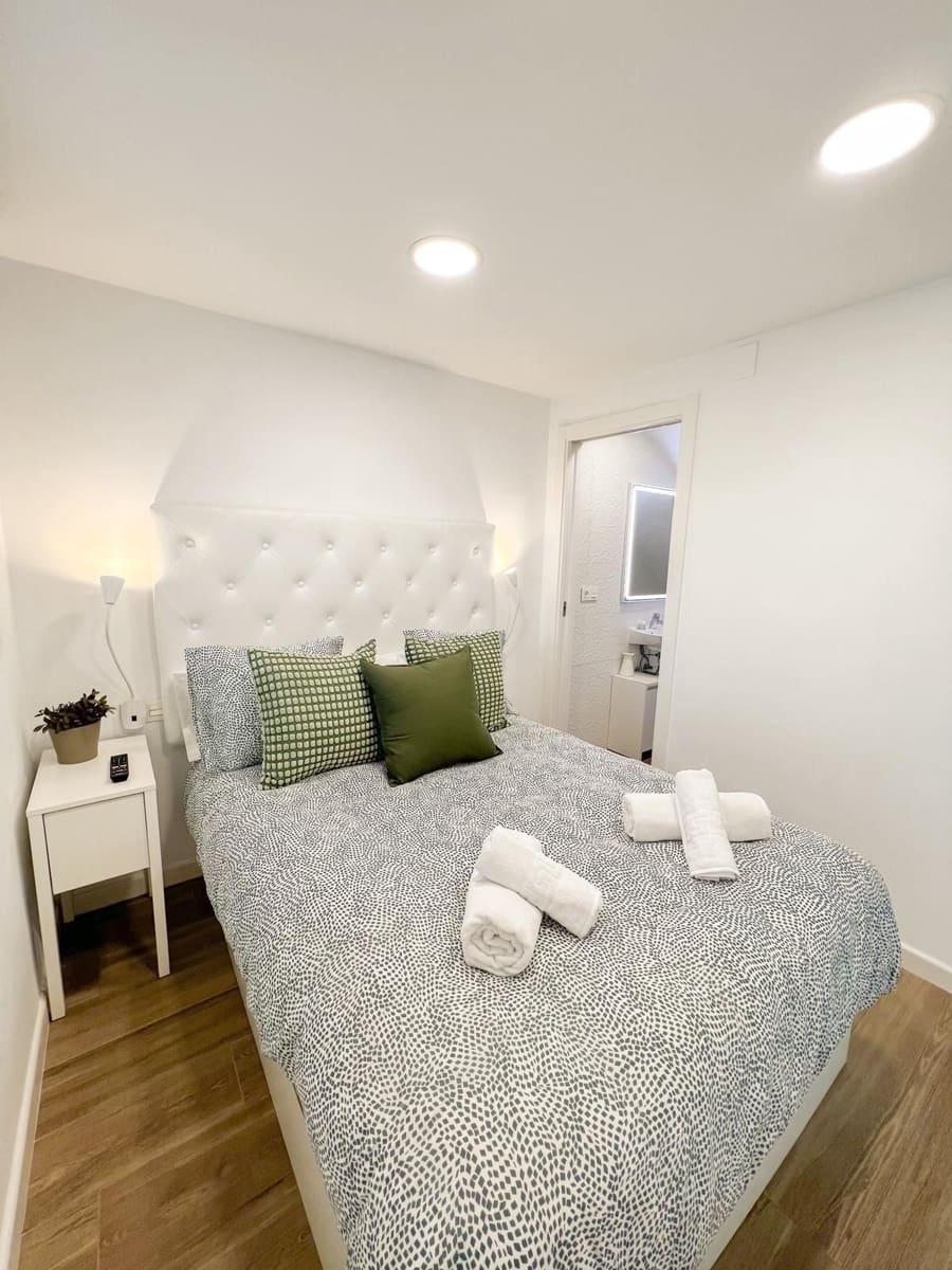 2 soveværelse Semi-Rækkehus til salg i Cabopino med swimmingpool - € 359.000 (Ref: 9697827)