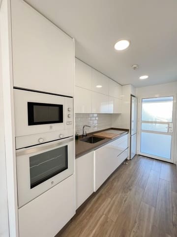 2 soveværelse Semi-Rækkehus til salg i Cabopino, Marbella med swimmingpool - € 359.000 (Ref: 9697827)