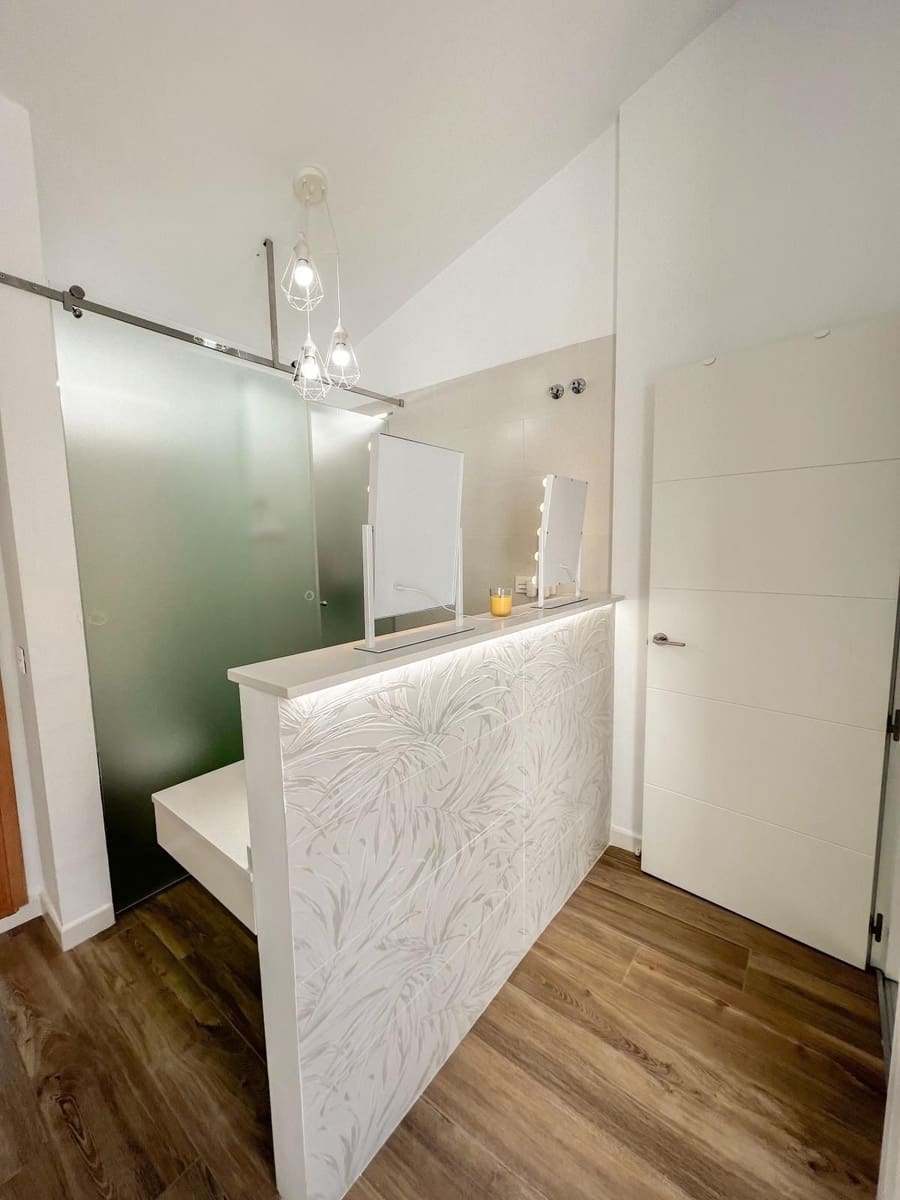 2 bedroom Semi-detached Villa for sale in Cabopino with pool - € 359,000 (Ref: 9697827)