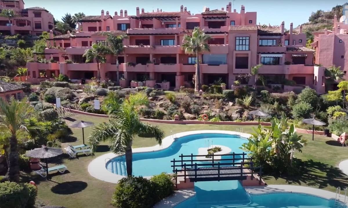2 sovrum Lägenhet till salu i La Mairena med pool garage - 399 000 € (Ref: 9721044)