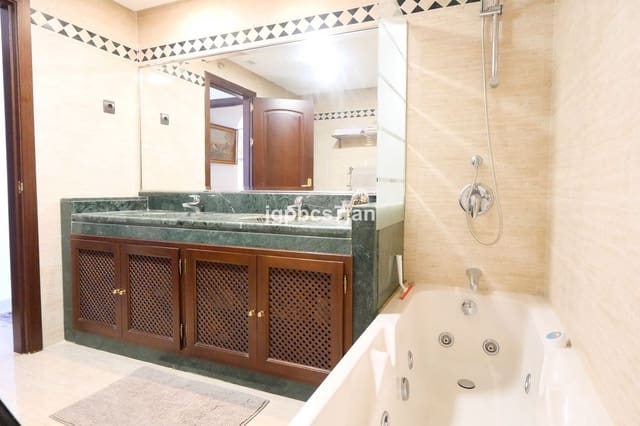 2 sypialnia Apartament na sprzedaż w La Mairena, Ojen z basenem garażem - 399 000 € (Ref: 9721044)
