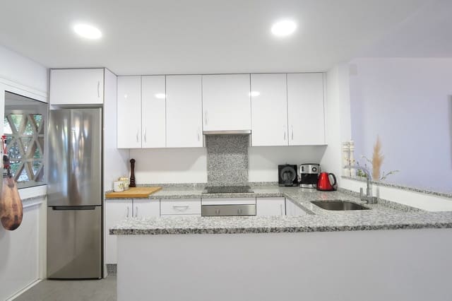 2 makuuhuone Huoneisto myytävänä paikassa Calahonda, Mijas mukana uima-altaan - 349 500 € (Ref: 9746835)